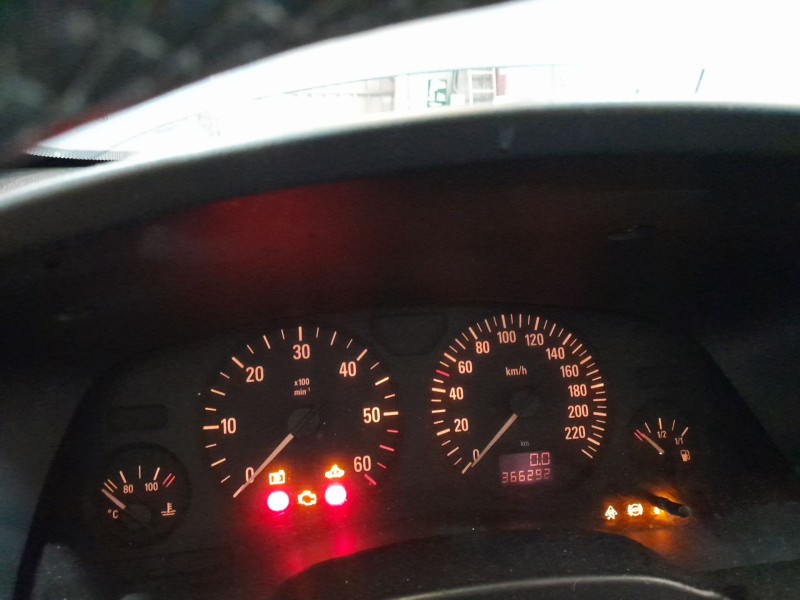 opel zafira a monospace (t98) del año 2004