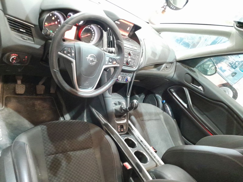 opel zafira tourer c (p12) del año 2015