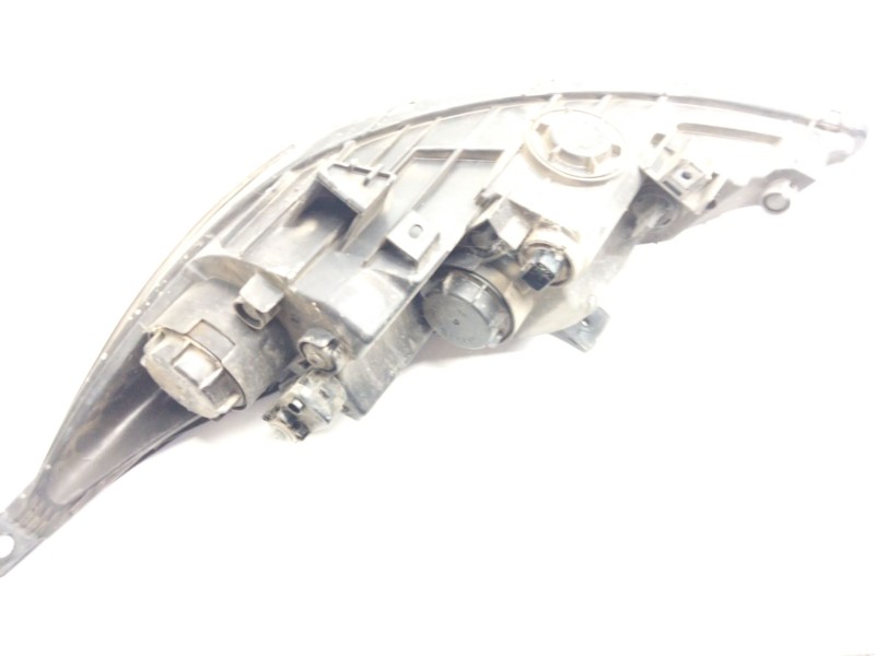 Recambio de faro derecho para kia sportage iii (sl) 1.7 crdi referencia OEM IAM 921023U250  