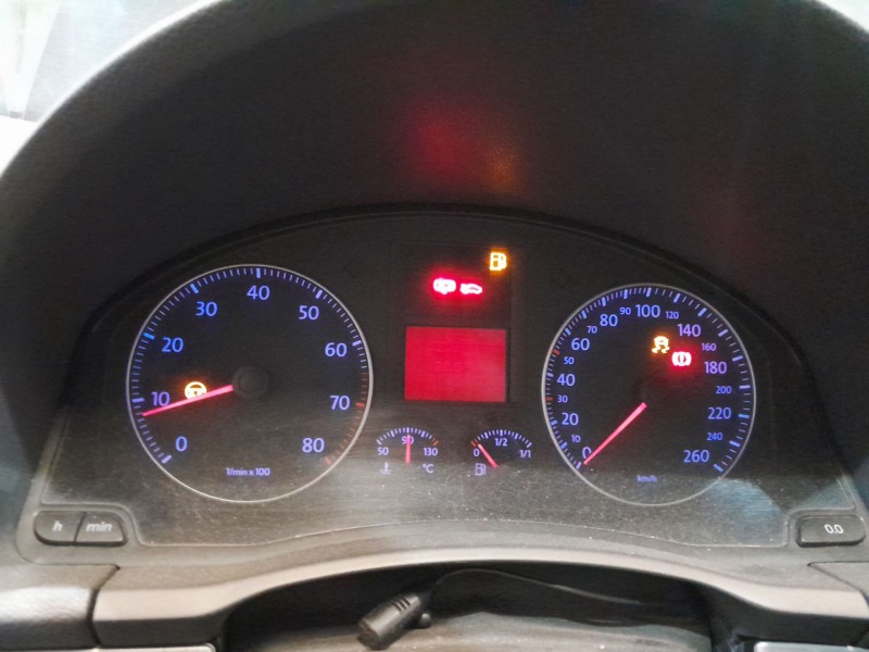 volkswagen golf v (1k1) del año 2004