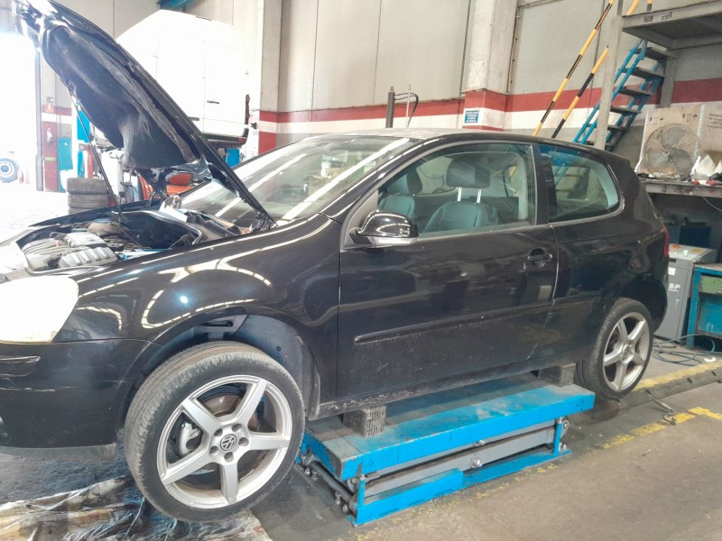 volkswagen golf v (1k1) del año 2004