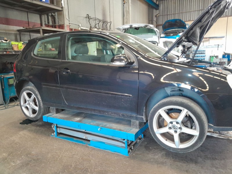 volkswagen golf v (1k1) del año 2004