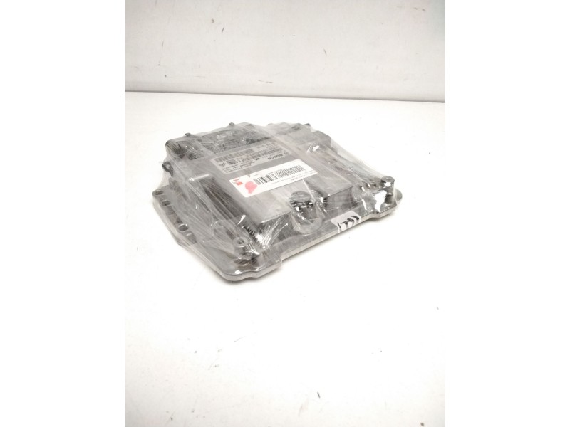 Recambio de centralita motor uce para ford focus berlina (cap) ambiente (d) referencia OEM IAM 0281017333 9677013180 BOSCH
