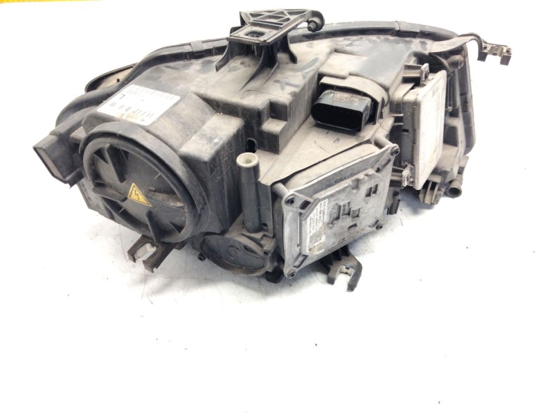Recambio de faro izquierdo para audi a4 berlina (8e) 2.0 tdi quattro (dpf) (103kw) referencia OEM IAM 8K0941003C  