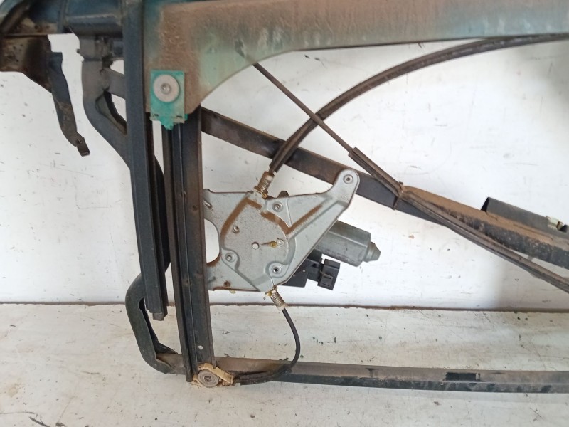 Recambio de elevalunas delantero izquierdo para audi a3 (8l1) 1.6 referencia OEM IAM 8L3337753A  