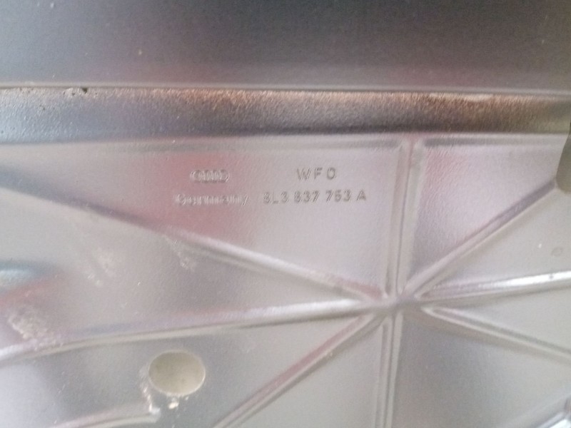 Recambio de elevalunas delantero izquierdo para audi a3 (8l1) 1.6 referencia OEM IAM 8L3337753A  