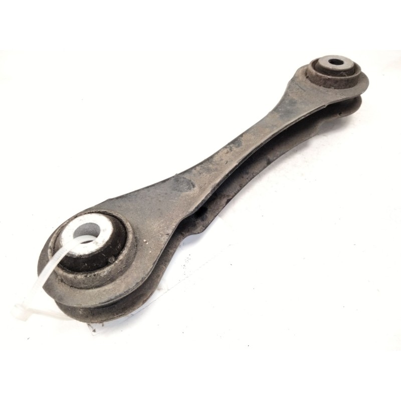 Recambio de brazo suspension superior trasero derecho para bmw 3 (f30, f80) 318 d referencia OEM IAM 6792540  