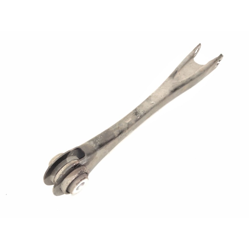 Recambio de brazo suspension inferior trasero derecho para bmw 3 (f30, f80) 318 d referencia OEM IAM 6792527  