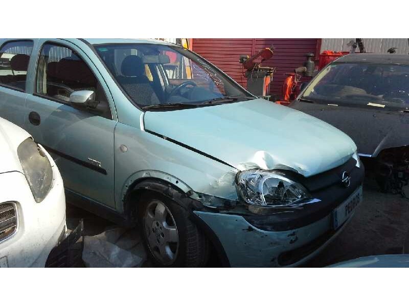 opel corsa c del año 2001