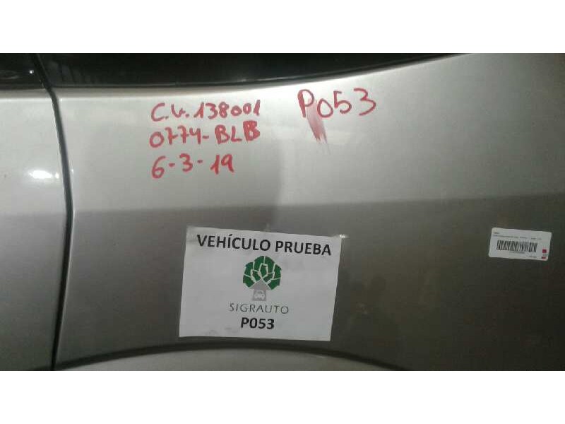 ford focus berlina (cak) del año 2001