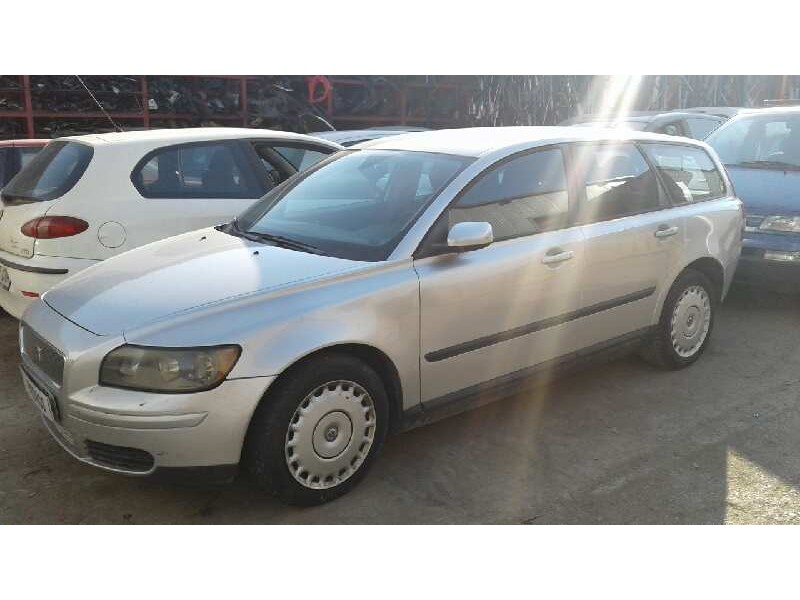 volvo v50 familiar del año 2004