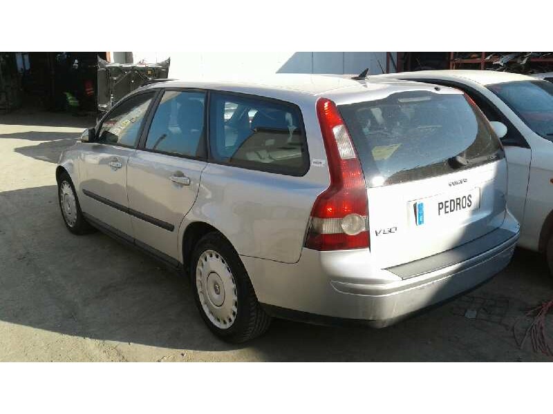 volvo v50 familiar del año 2004
