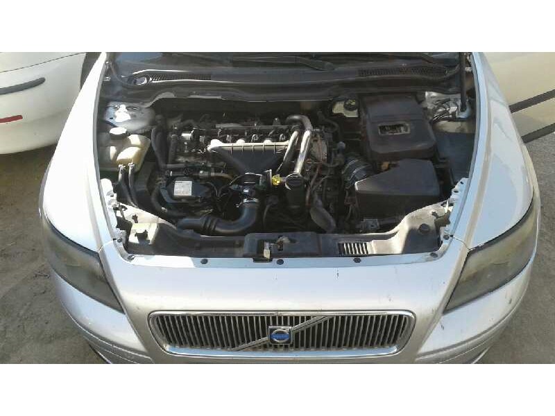 volvo v50 familiar del año 2004