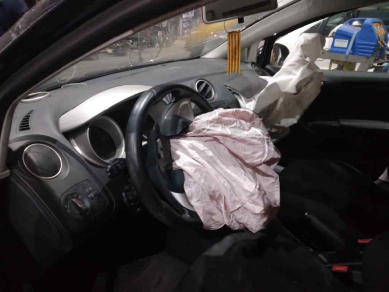 seat ibiza (6j5) del año 2010