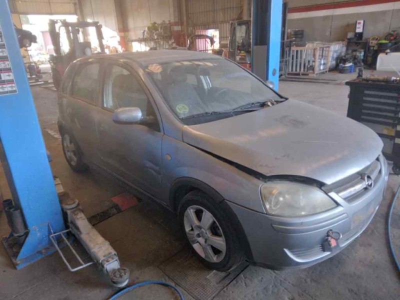 opel corsa c del año 2005