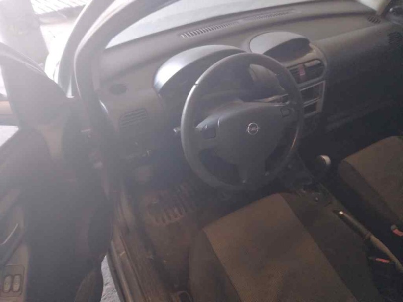 opel corsa c del año 2005