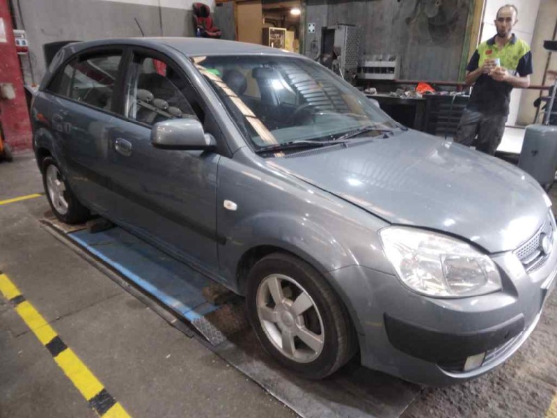 kia rio del año 2006