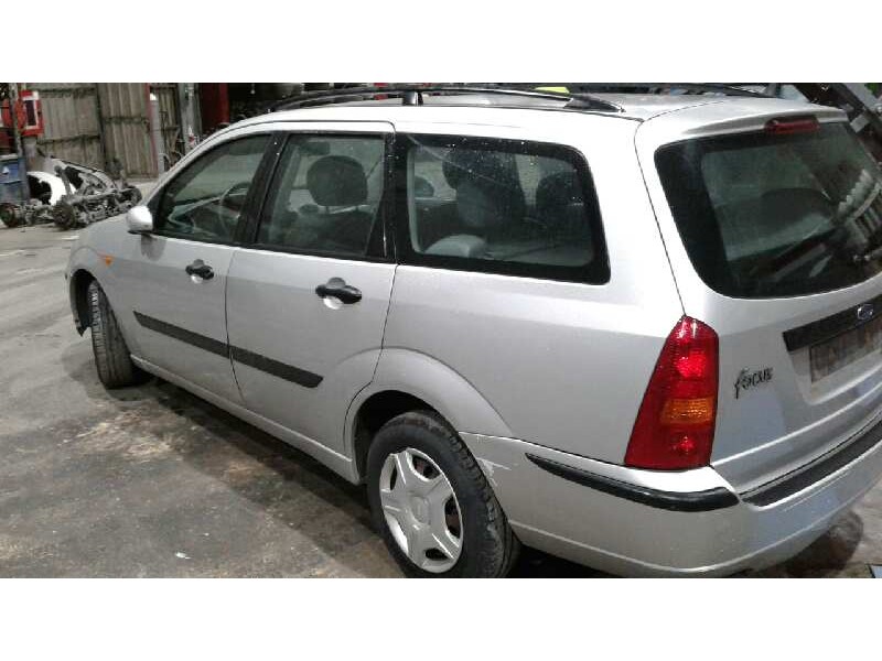 ford focus turnier (cak) del año 2002