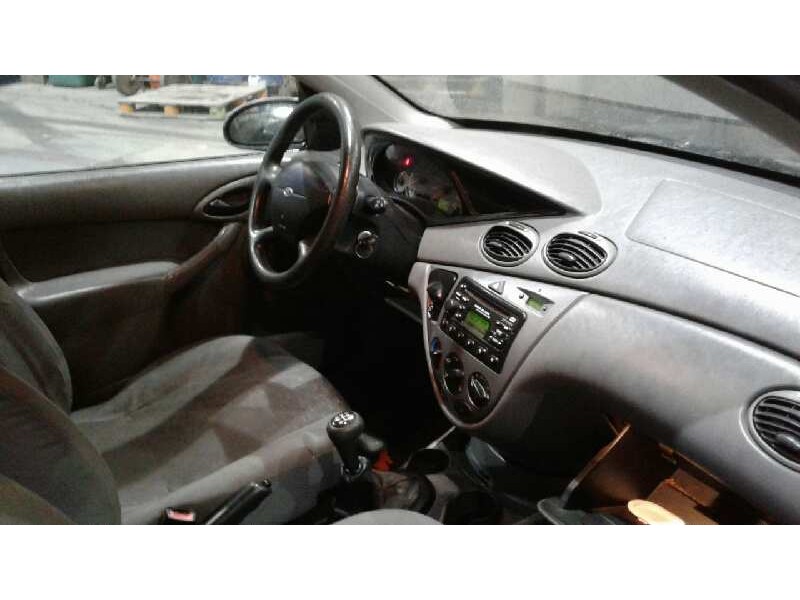 ford focus turnier (cak) del año 2002