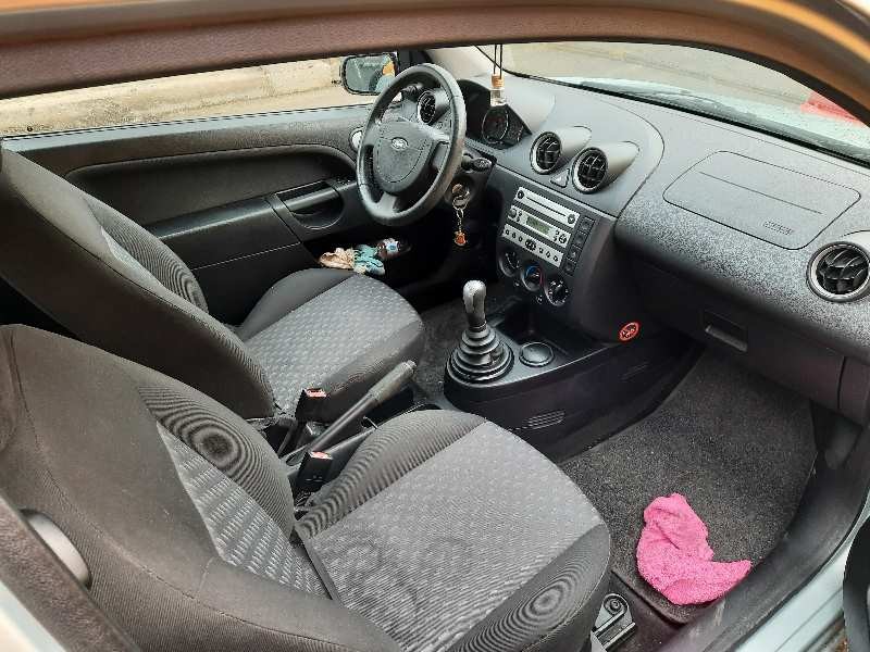 ford fiesta (cbk) del año 2006
