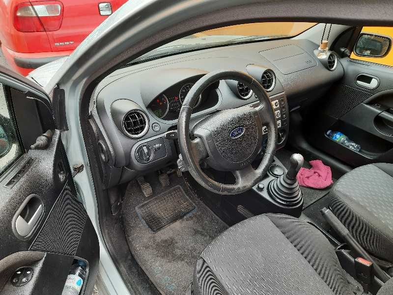 ford fiesta (cbk) del año 2006