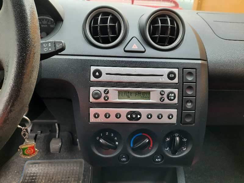 ford fiesta (cbk) del año 2006