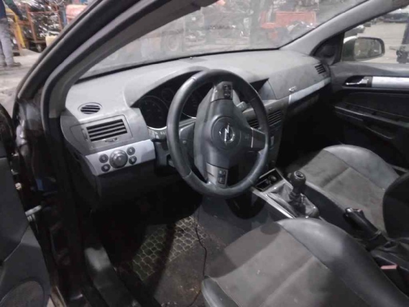 opel astra gtc del año 2006