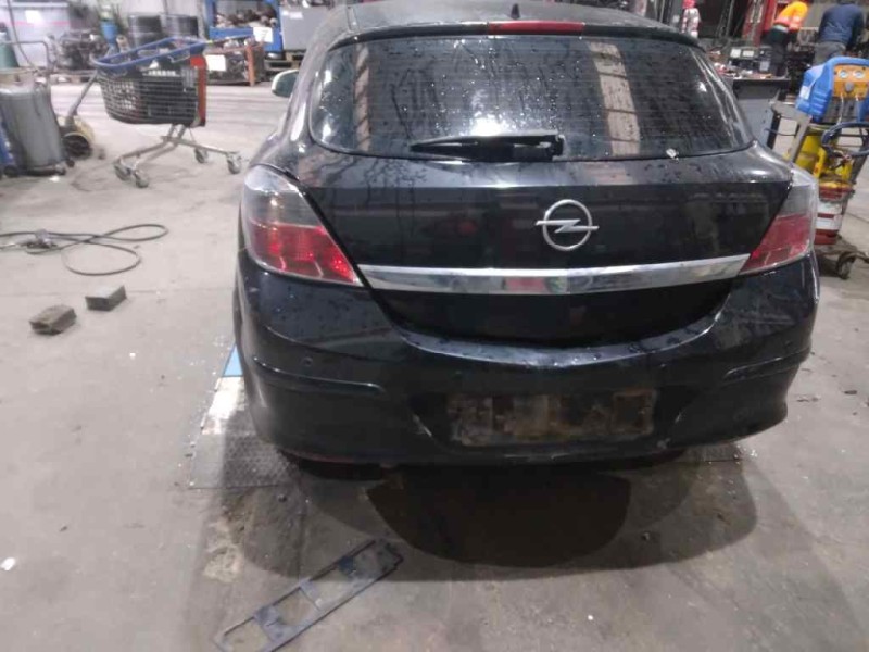 opel astra gtc del año 2006