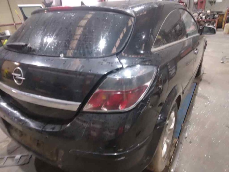 opel astra gtc del año 2006
