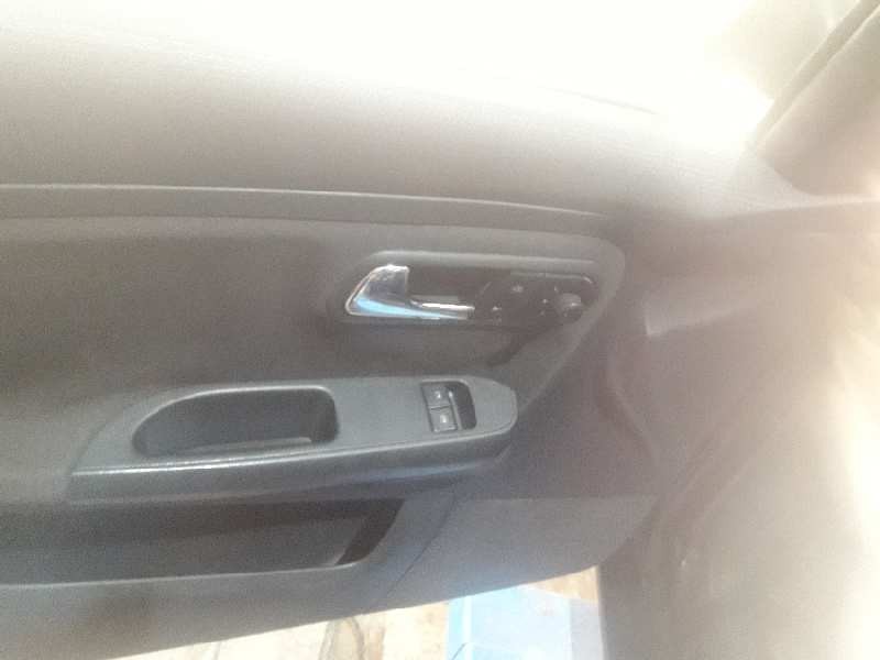 seat ibiza (6l1) del año 2006