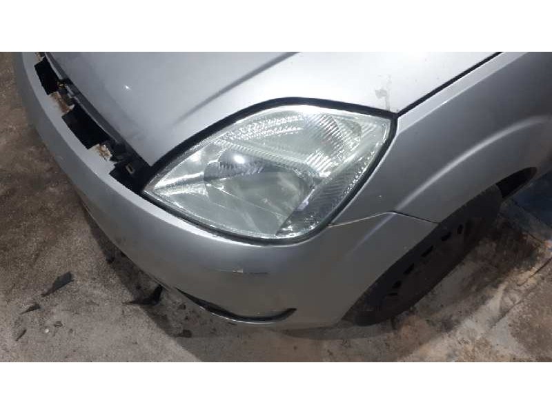 ford fiesta (cbk) del año 2004