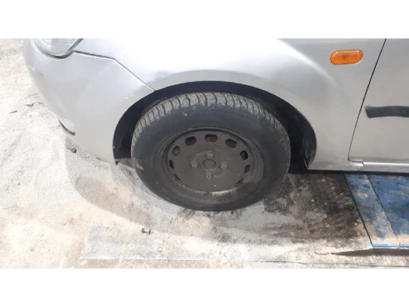 ford fiesta (cbk) del año 2004