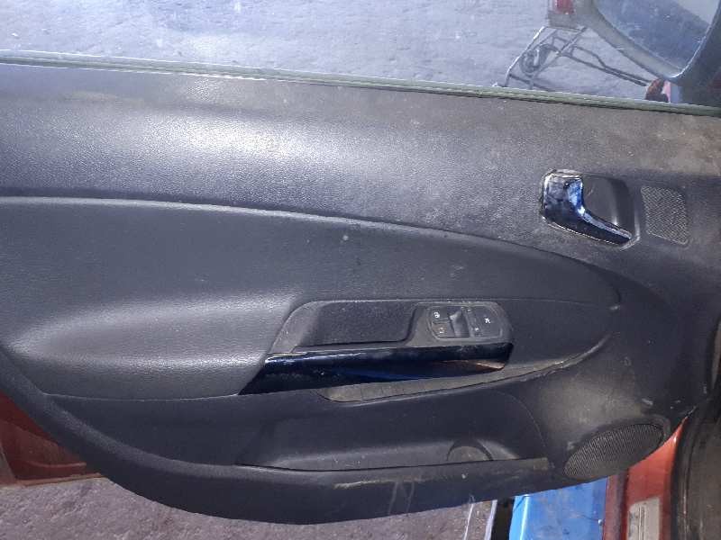 opel corsa d del año 2012