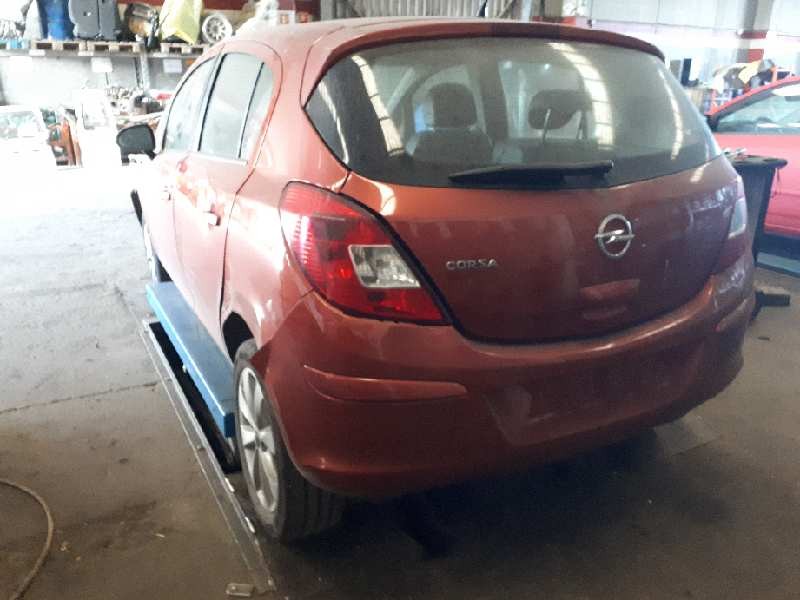 opel corsa d del año 2012