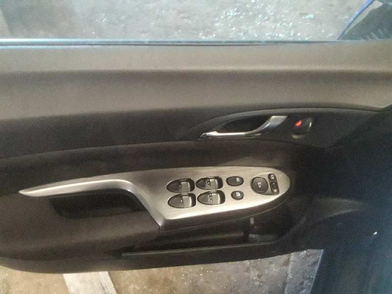 honda civic berlina 5 (fk) del año 2010