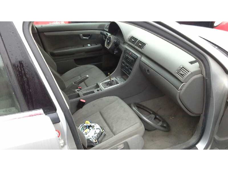 audi a4 berlina (8e) del año 2001