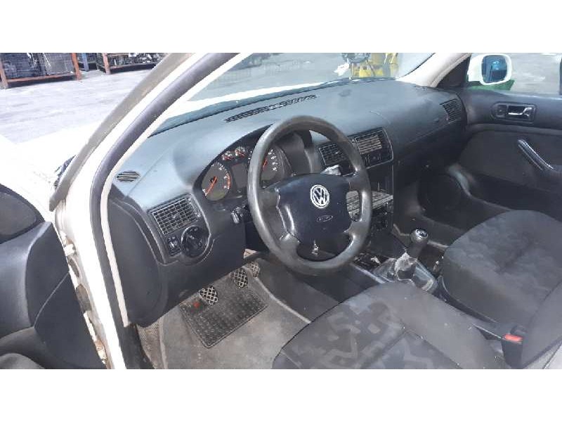 volkswagen golf iv berlina (1j1) del año 1999