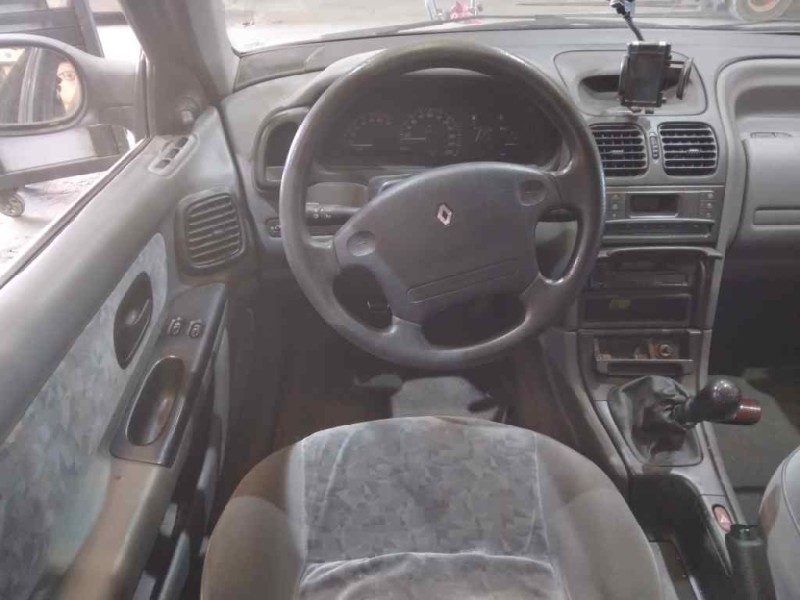 renault laguna (b56) del año 1995