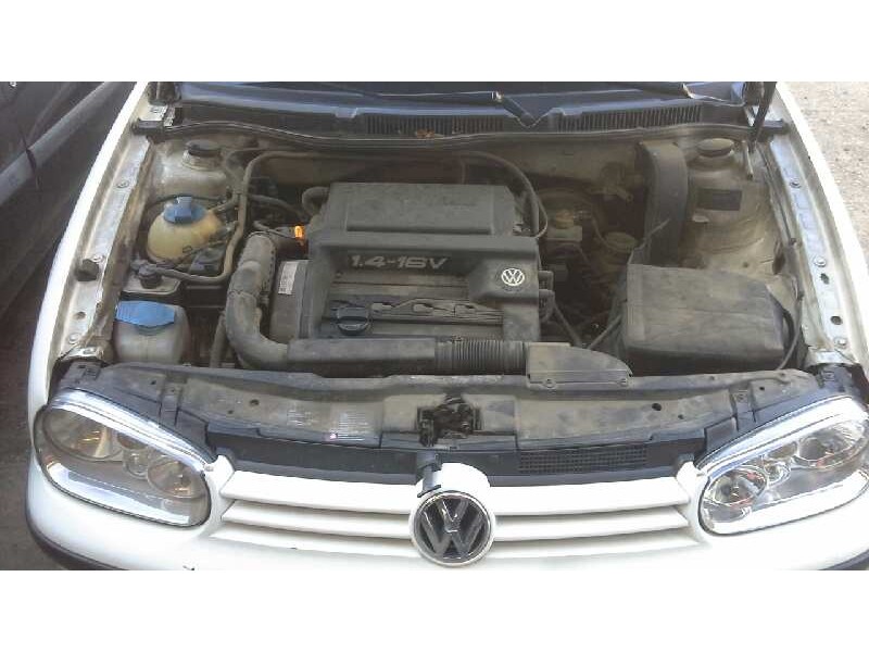 volkswagen golf iv berlina (1j1) del año 1999