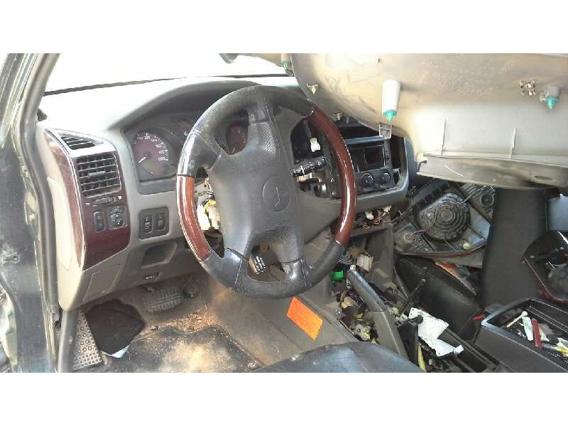 mitsubishi montero (v60/v70) del año 2000