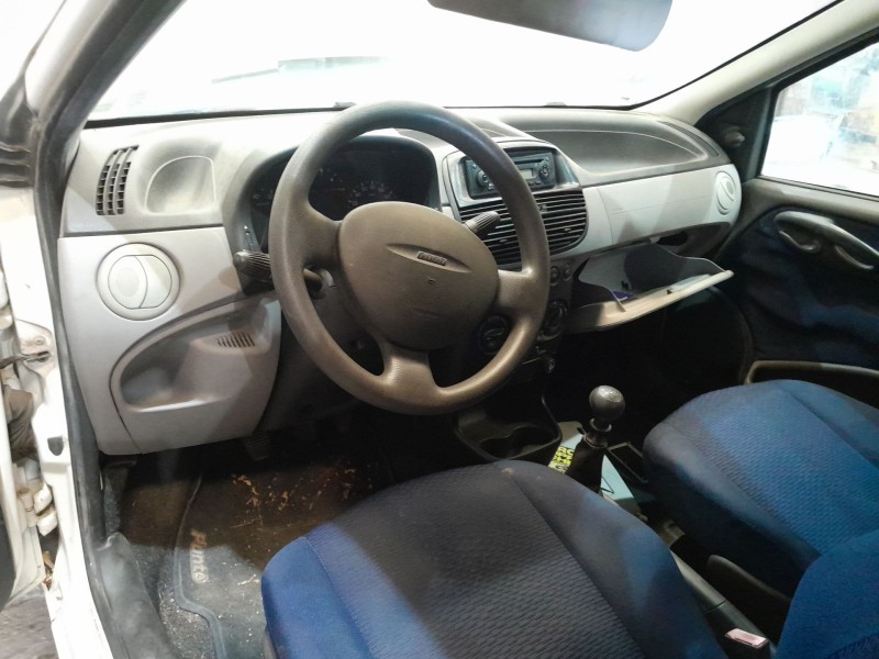 fiat punto (188_) del año 2003