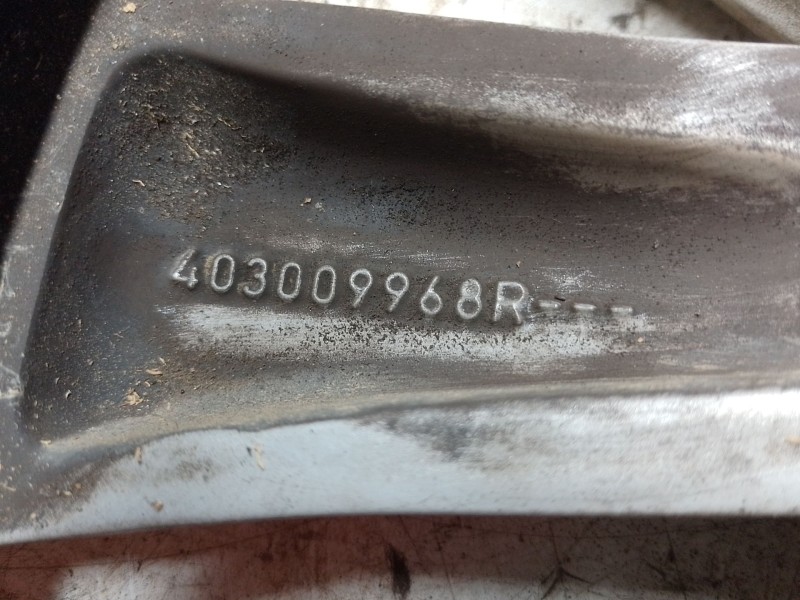Recambio de llanta aluminio para renault clio v (b7_) 1.5 blue dci 100 (b7ad) referencia OEM IAM 403009968R  