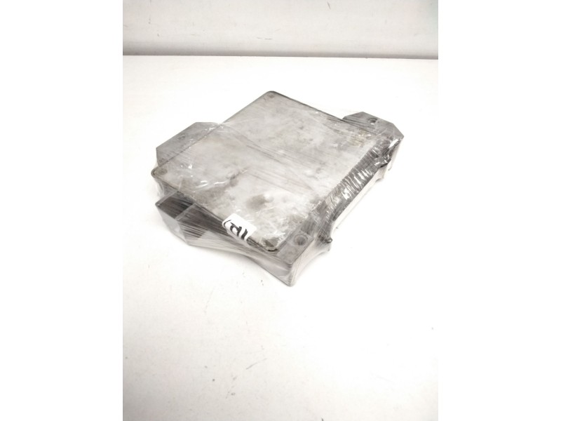 Recambio de centralita motor uce para ford sierra berlina 2.0 referencia OEM IAM 85GB12A297  8082