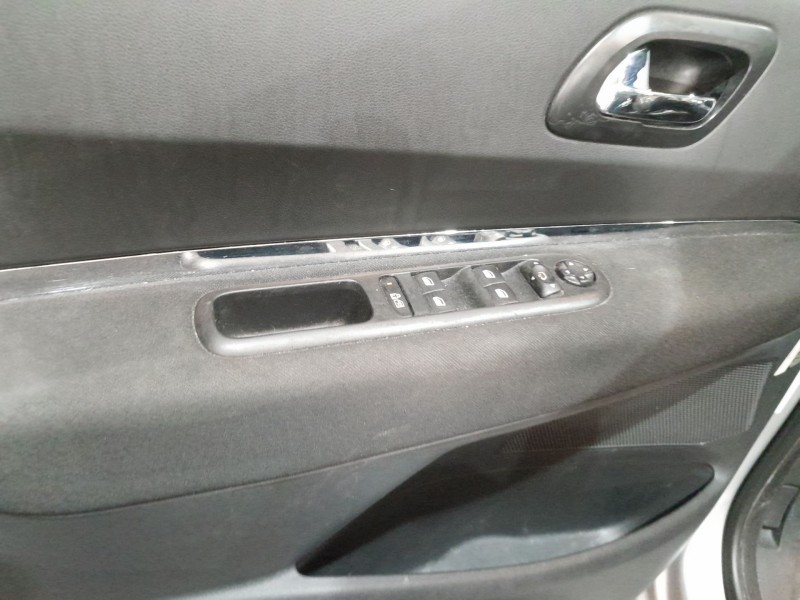 peugeot 3008 monospace (0u_) del año 2009