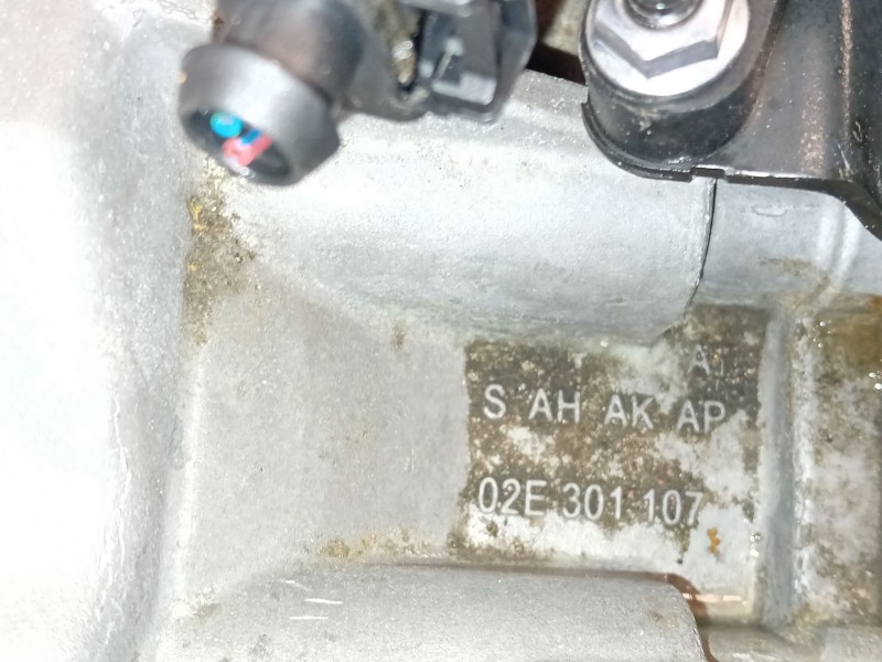 Recambio de caja cambios para volkswagen golf vii (5g1, bq1, be1, be2) 2.0 gti referencia OEM IAM 02E301103  