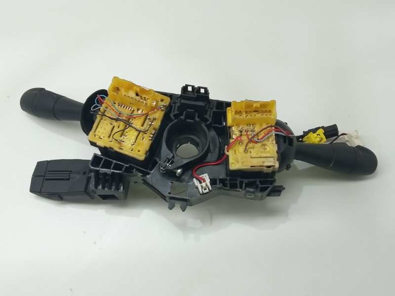 Recambio de mando luces para renault clio iv dynamique referencia OEM IAM E10670323  