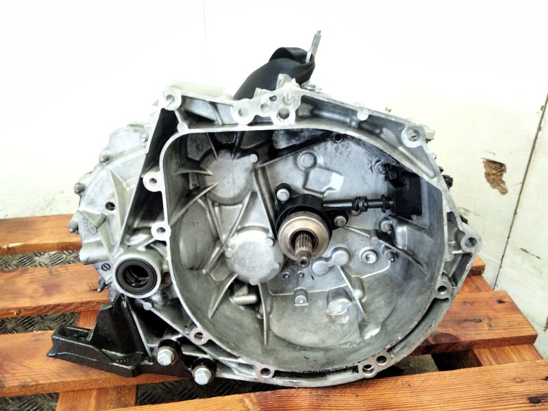 Recambio de caja cambios para peugeot 3008 monospace (0u_) 1.6 hdi referencia OEM IAM 9682456310  
