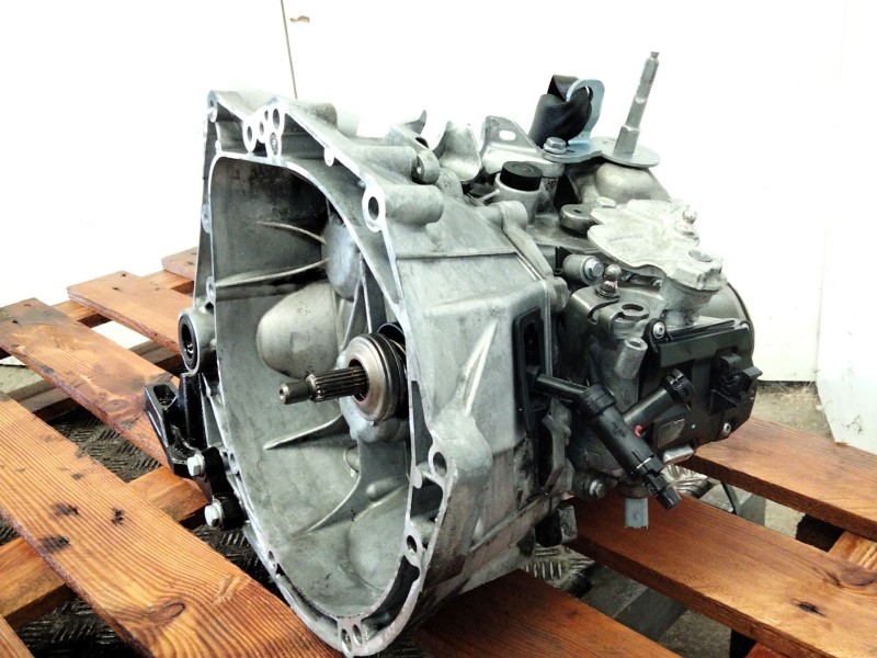 Recambio de caja cambios para peugeot 3008 monospace (0u_) 1.6 hdi referencia OEM IAM 9682456310  