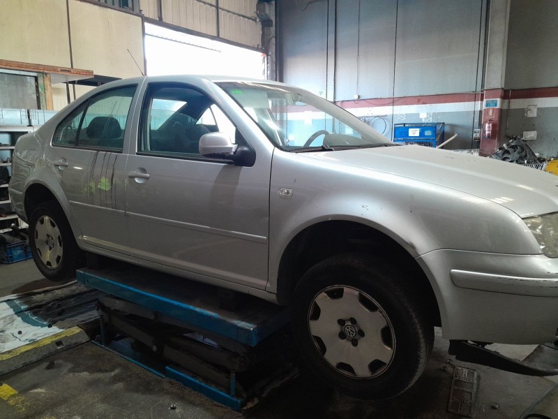 volkswagen bora i (1j2) del año 2004