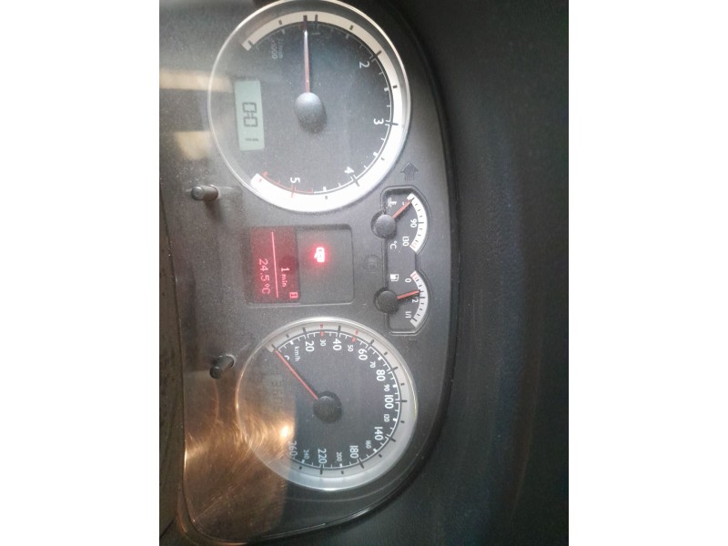 volkswagen bora i (1j2) del año 2004